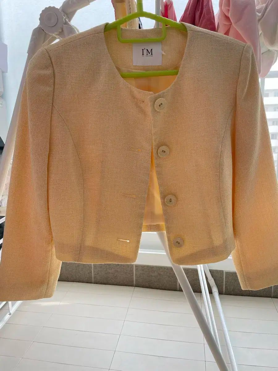 itMICHAA 잇미샤 黄色 ジャケット スカート セットアップ