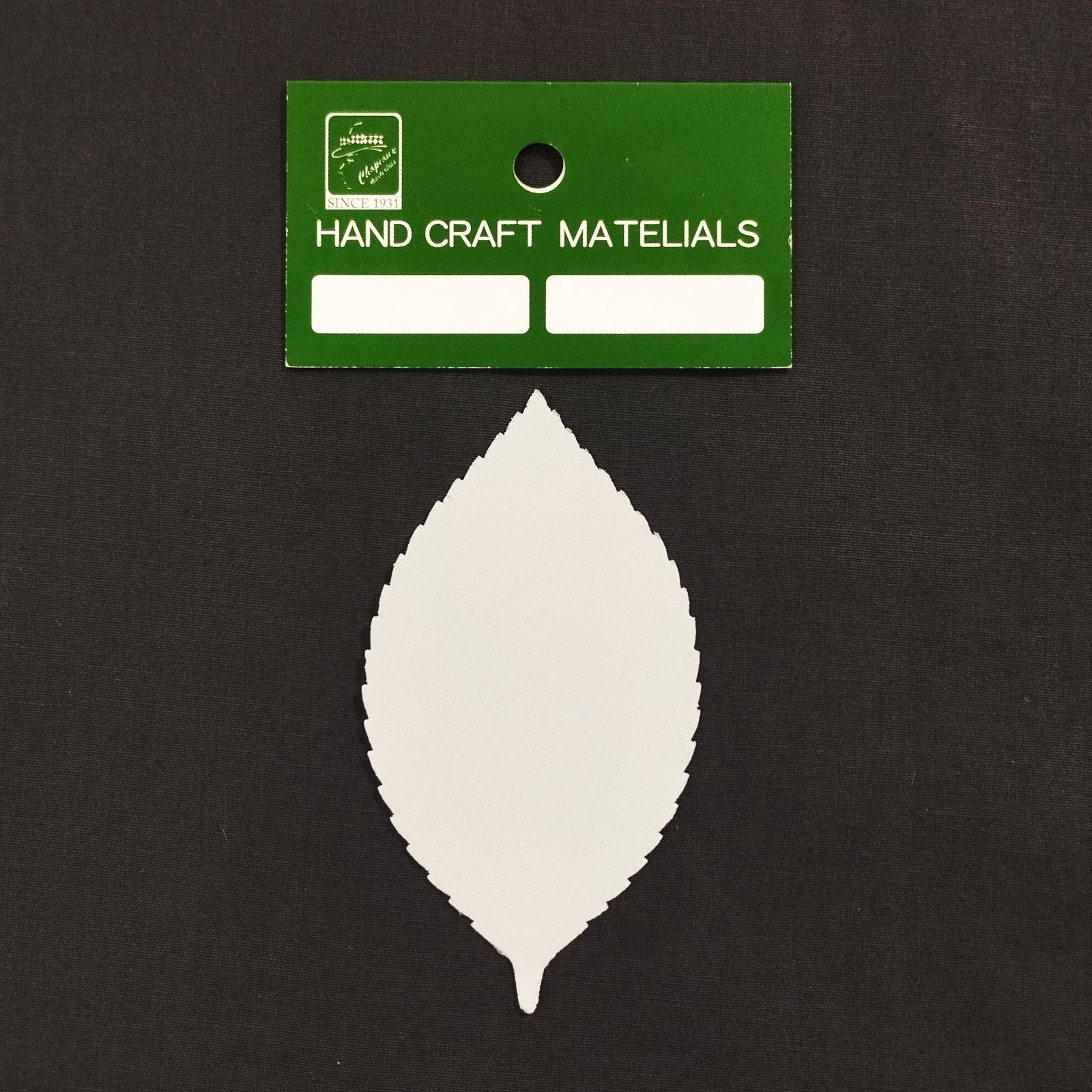 〇アートフラワー材料 抜弁 バラリーフ サテン L 50枚入 抜き弁 - メルカリ