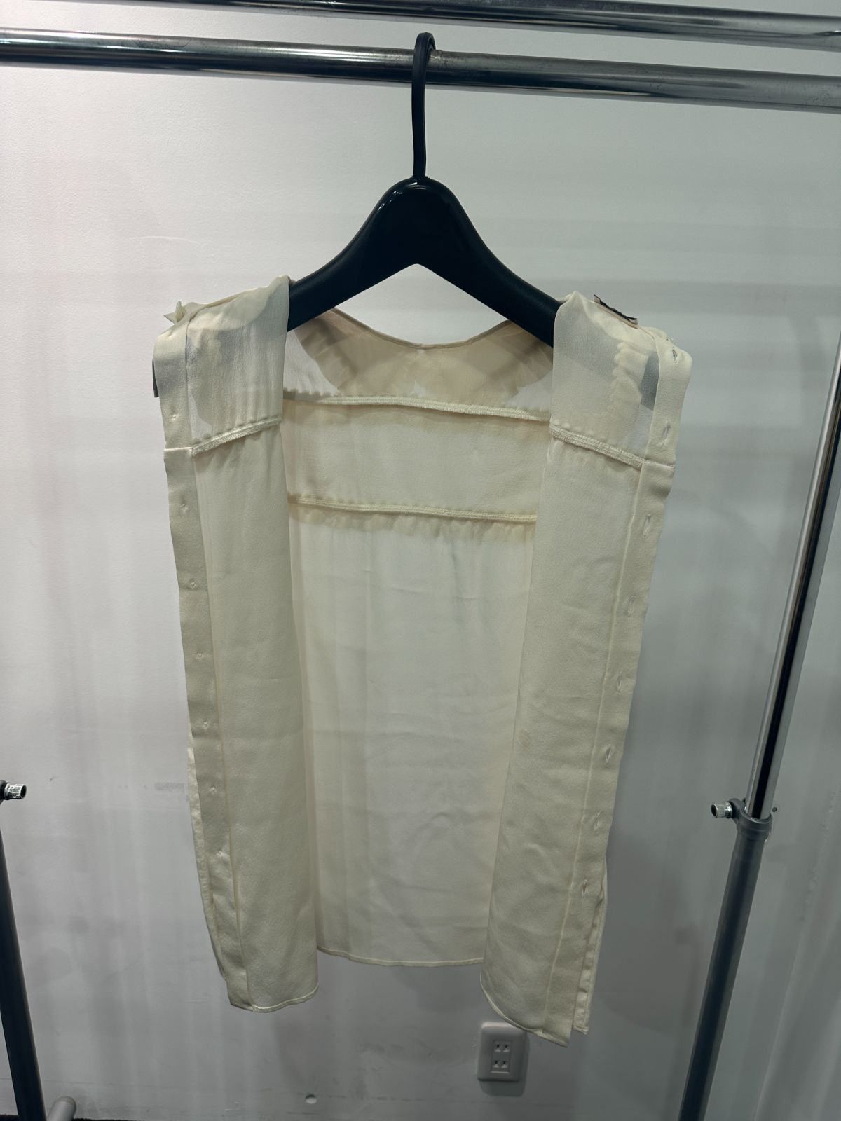 シルク ブラウス