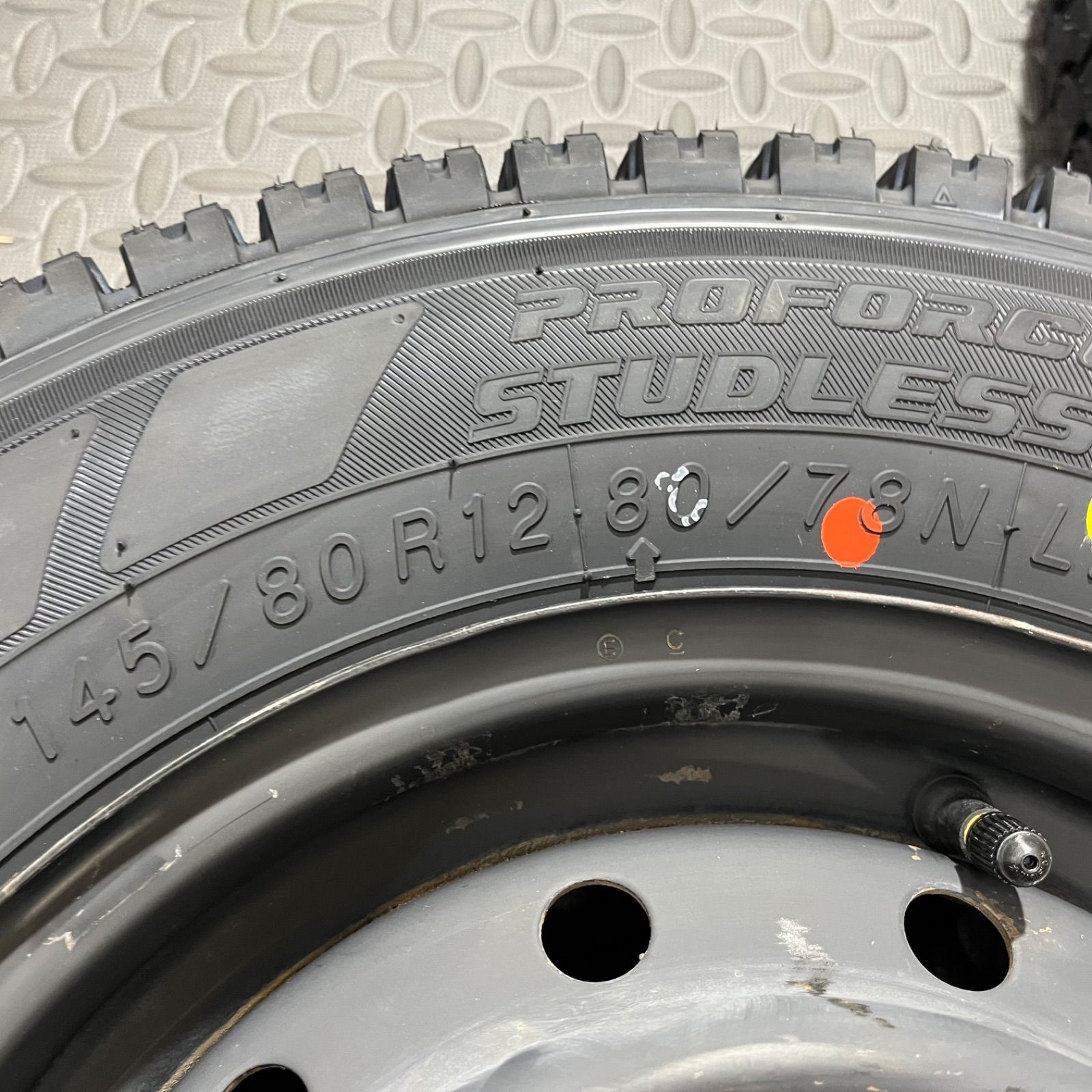 エブリィ スタッドレスタイヤ