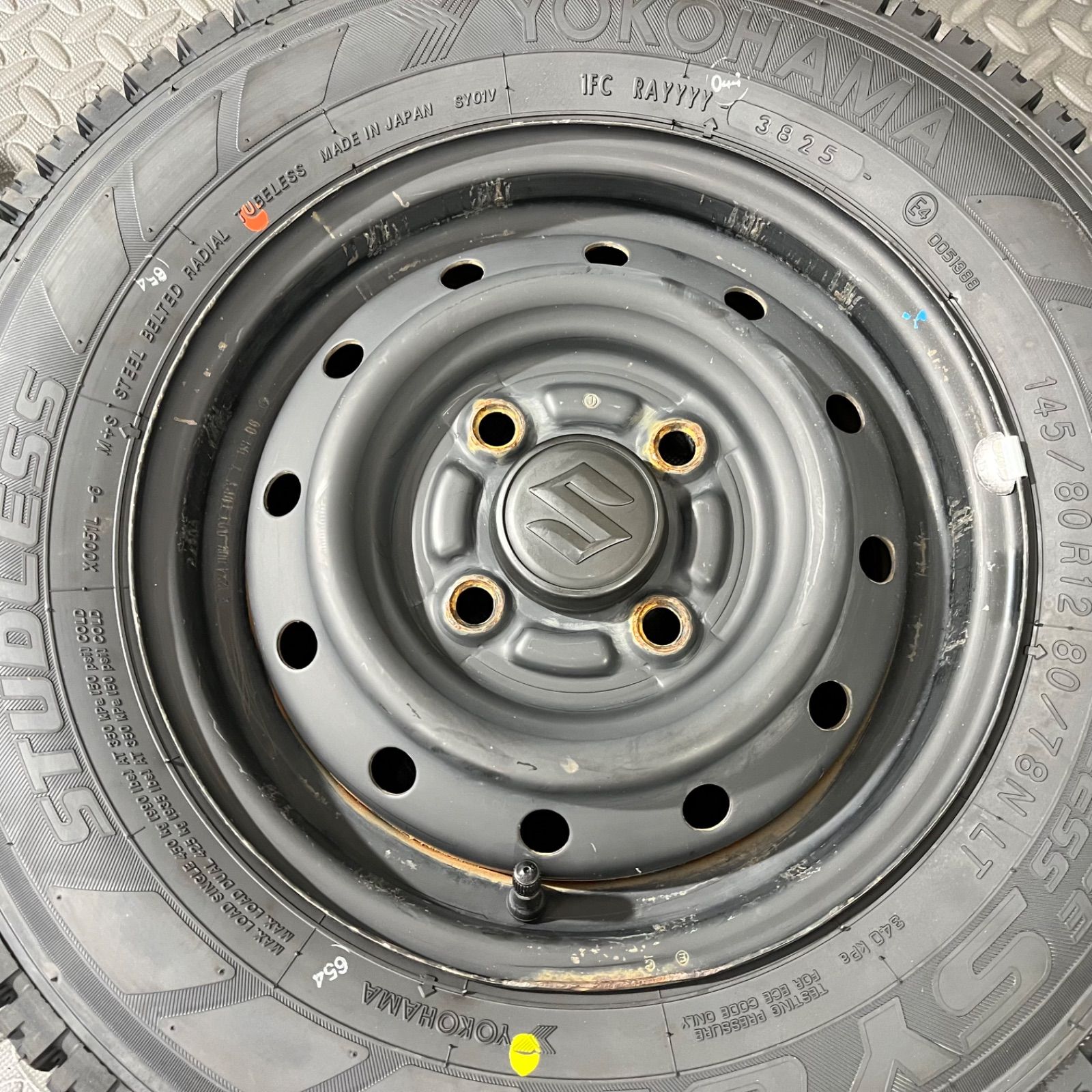 エブリィ スタッドレスタイヤ