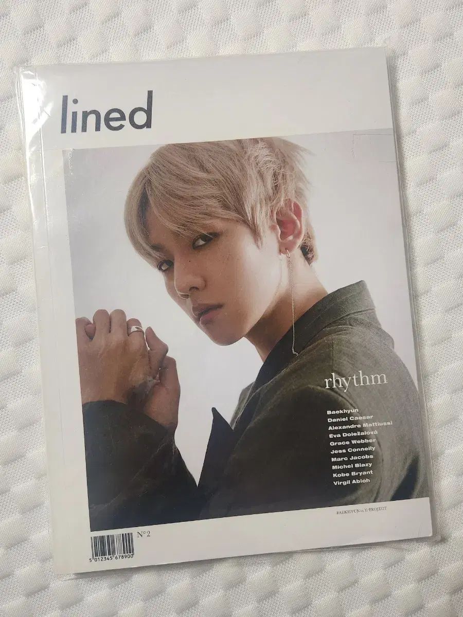 BAEKHYUN Baekhyun Magazine - | EXO Lyrics LINED 0 Issue &frasl; 完成品配送 LYNNエド ベクヒョン(BAEKHYUN) COVER my