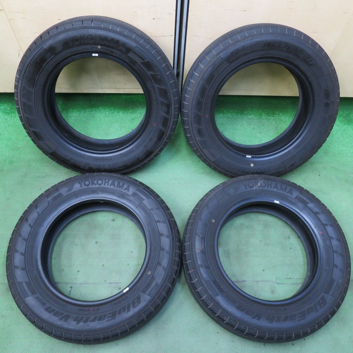 バリ溝 24年 8.5分 155|80R14 88|86N ヨコハマ BluEarth-Van RY55 タイヤ 14インチ プロボックス サクシード 等 5102004イノタ