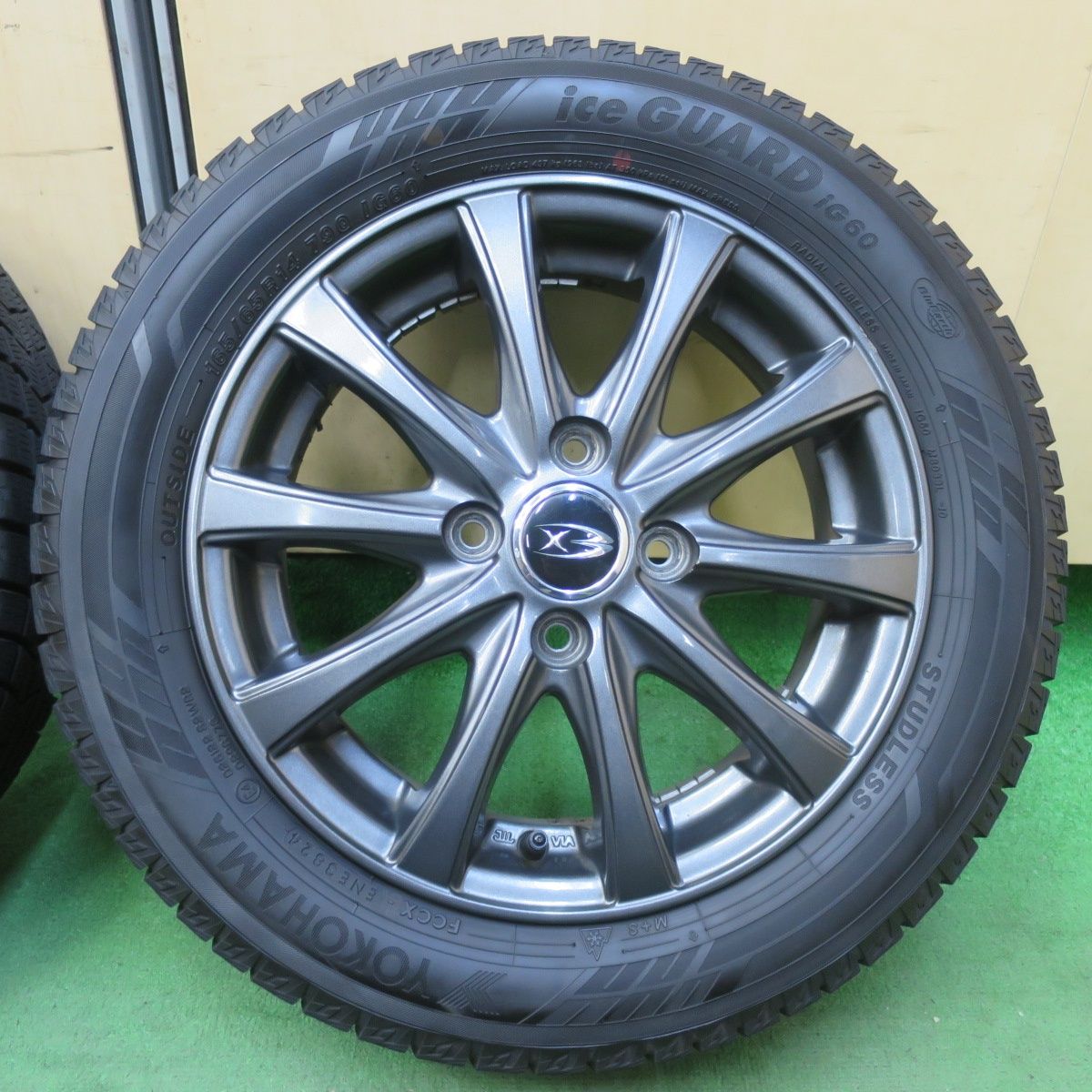 バリ溝 24年 9.5分 スタッドレス 165|65R14 ヨコハマ アイスガード iG60 Exsteer エクスター 14インチ ソリオ ハスラー 等 PCD100|4H 5102008イス FFCRYSTALESIA_COM