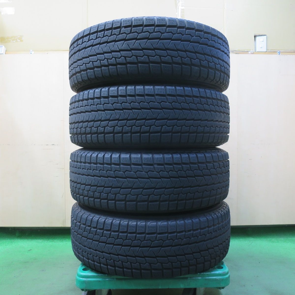 スタッドレス 225|60R18