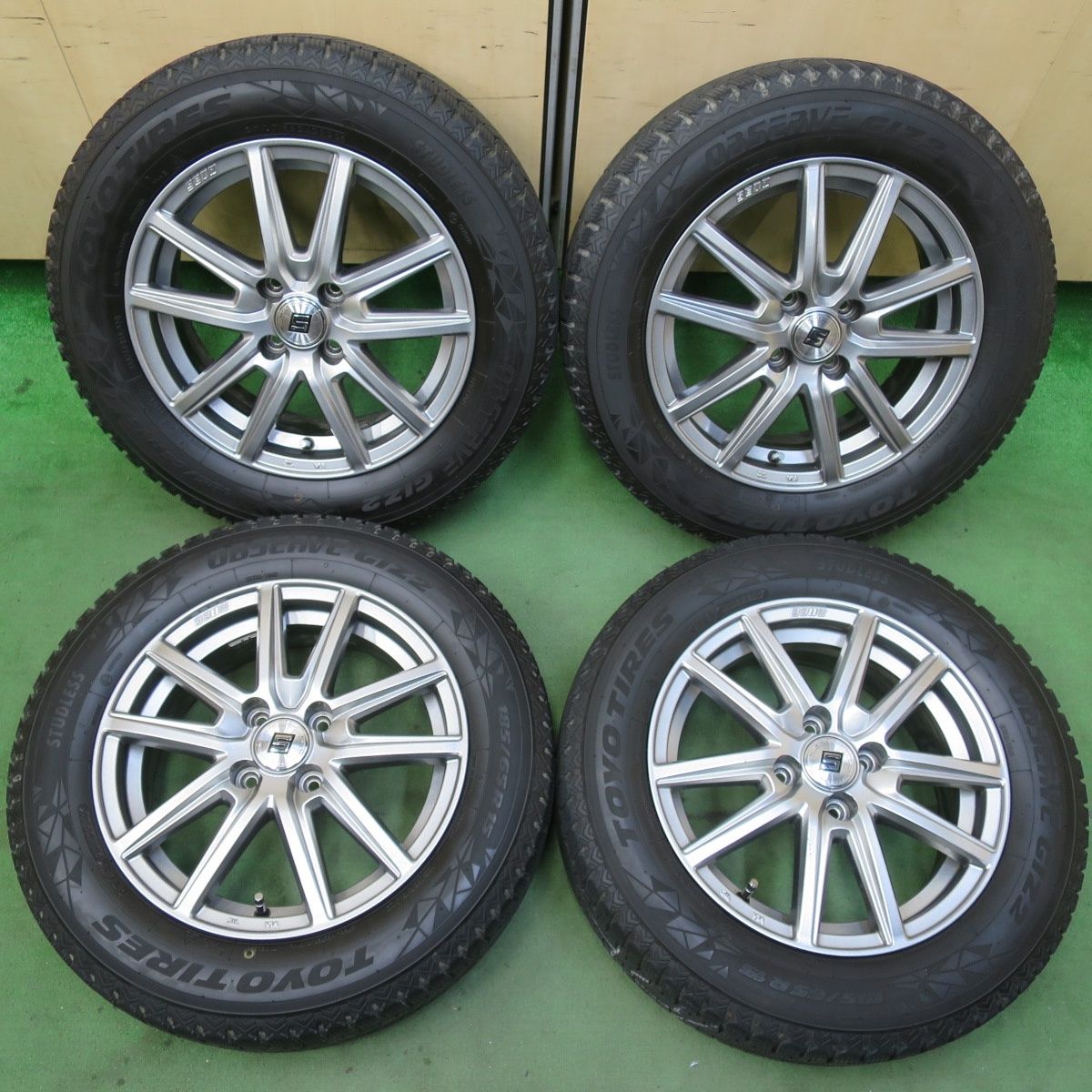 バリ溝 キレイ 8.5分 スタッドレス 185|65R15 トーヨー オブザーブ GIZ2 SEIN ザイン 15インチ PCD100|4H 5102012イス