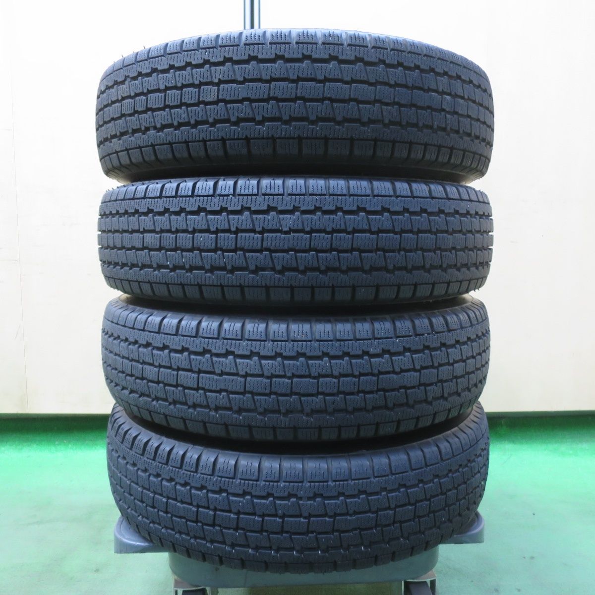 4本価格 22年 スタッドレス 145|80R12 80|78N ブリヂストン Ｗ300 BALMINUM バルミナ 12インチ PCD100|4H 5102303イス FFCRYSTALESIA_COM