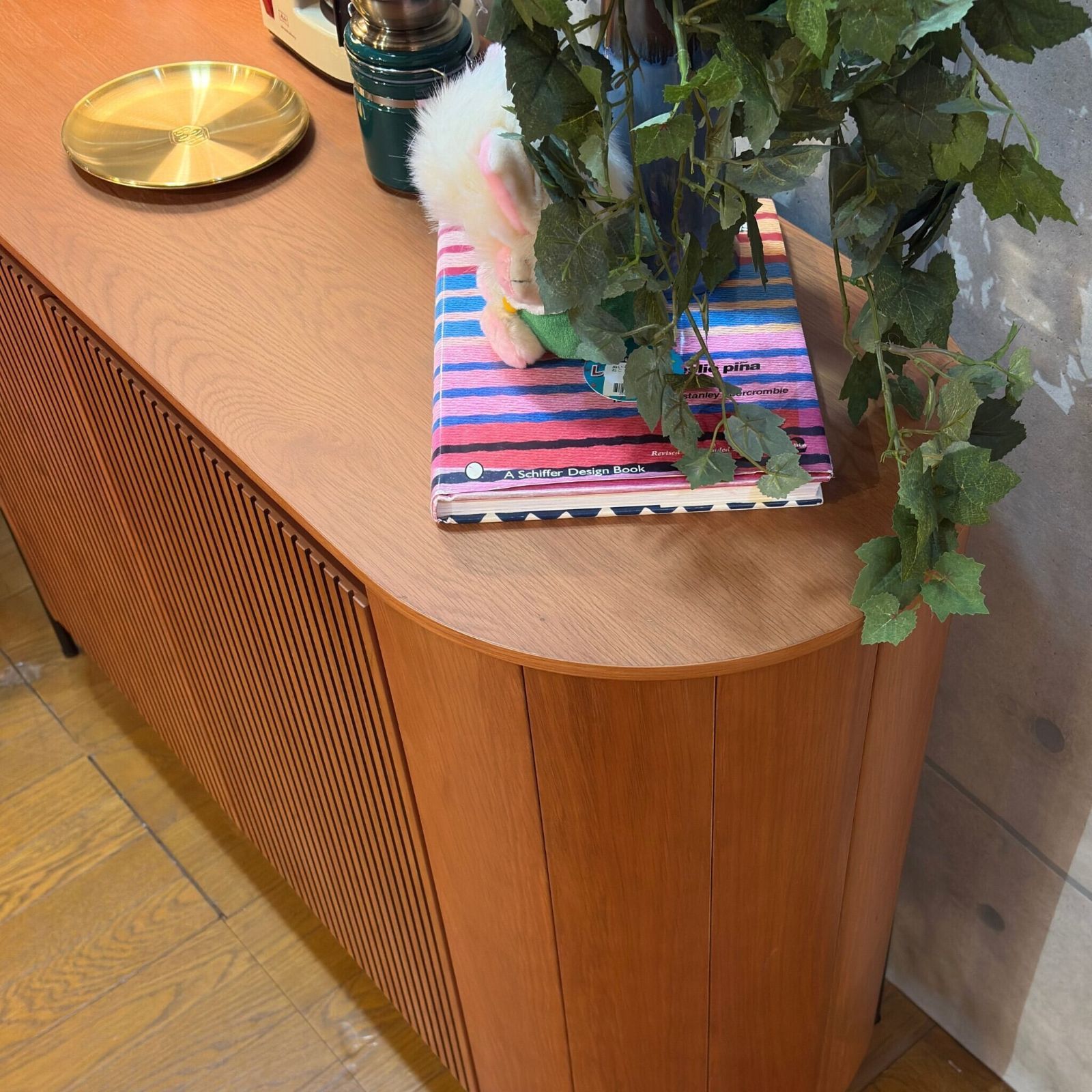 新品】ミッドセンチュリーデザイン オーバル型 サイドボード