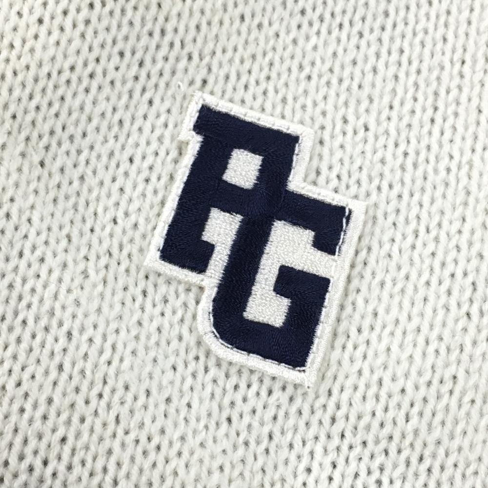 白×ネイビー 胸元柄