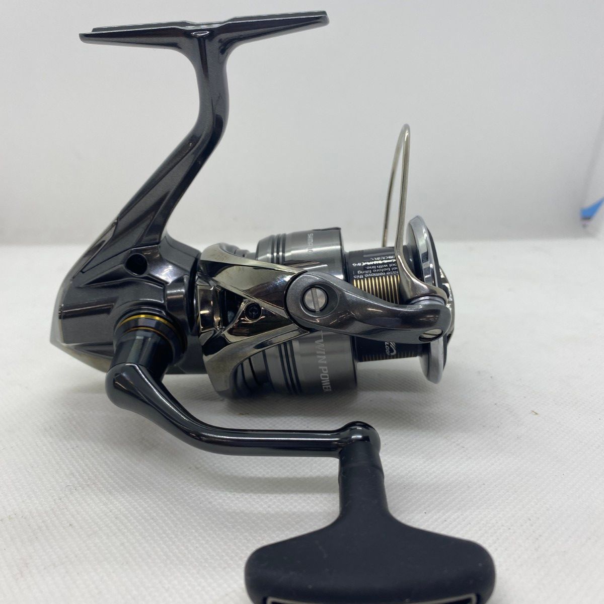 ΨΨSHIMANO シマノ スピニングリール 24ツインパワー 4000XG 箱付  