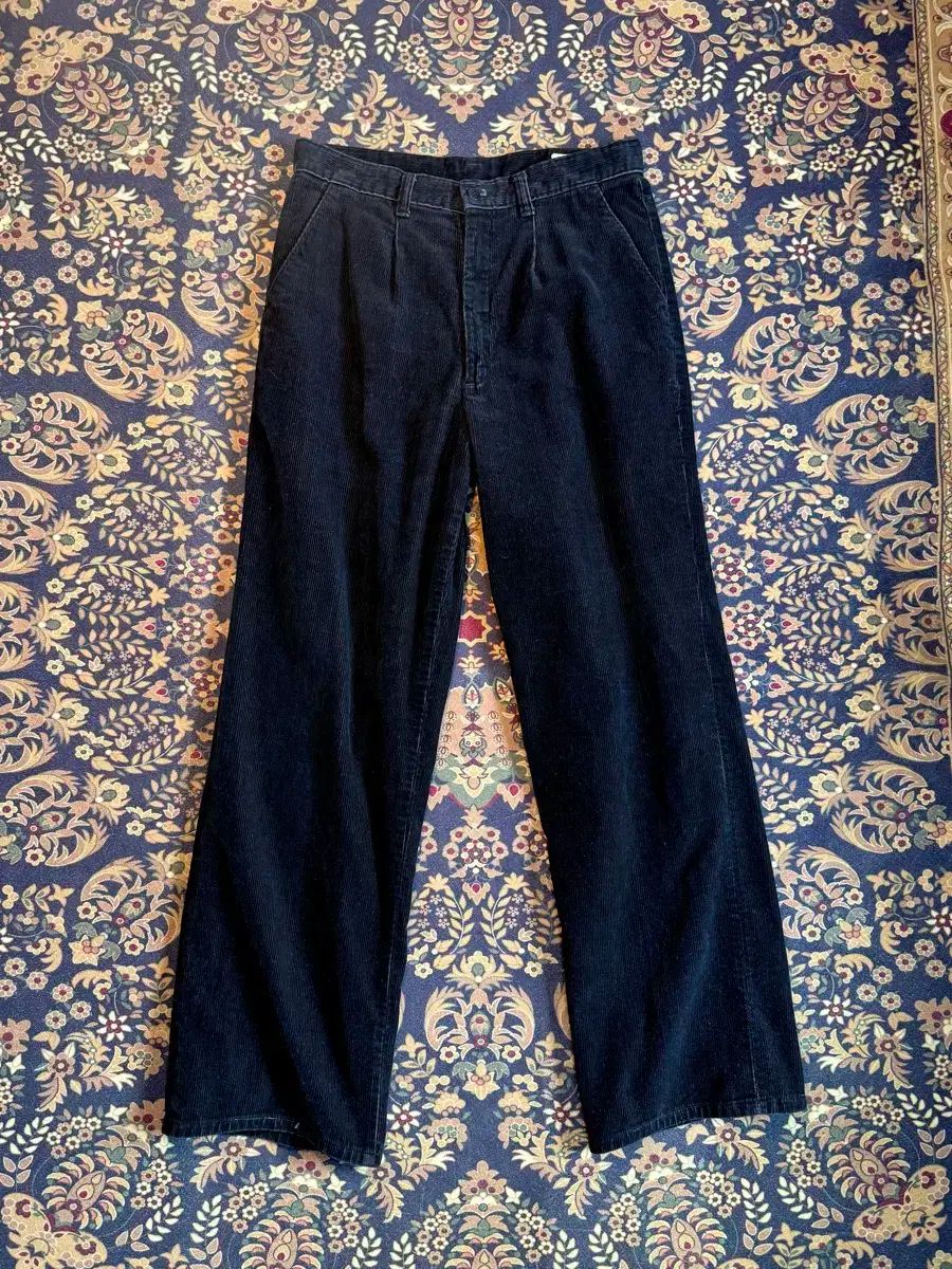 日本版 Wrangler ワイドフィット コーデュロイパンツ