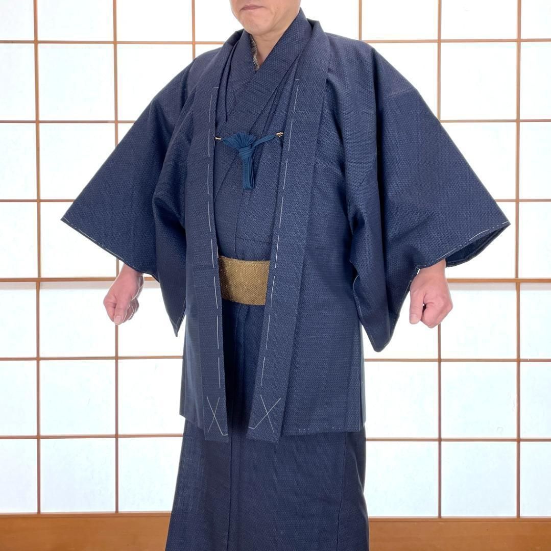 メンズウール着物 羽織 羽織紐3点セット 単衣 ウール混 亀甲柄 濃紺 身長172 cm前後 男着物 kimonolove オゾン消臭サービス A 1534
