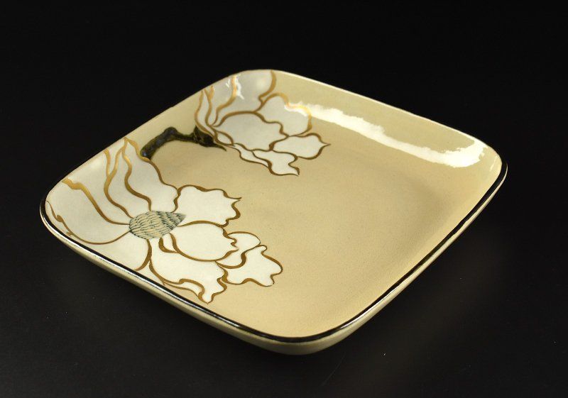 蔵A4101a 九谷昧渓窯 矢口永寿 造 乾山写 椿文四方皿 飾皿 共箱