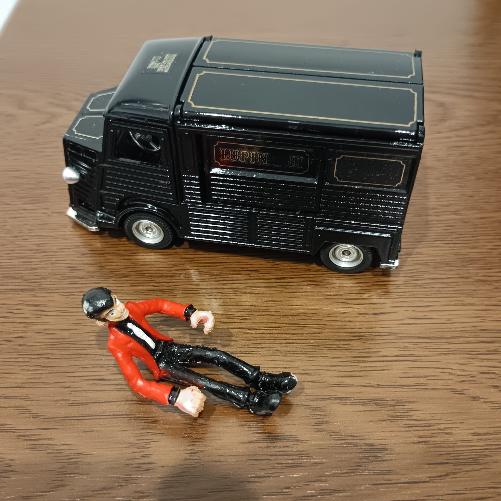 ポピー ルパン3世 シトロエン 黒 pb 61