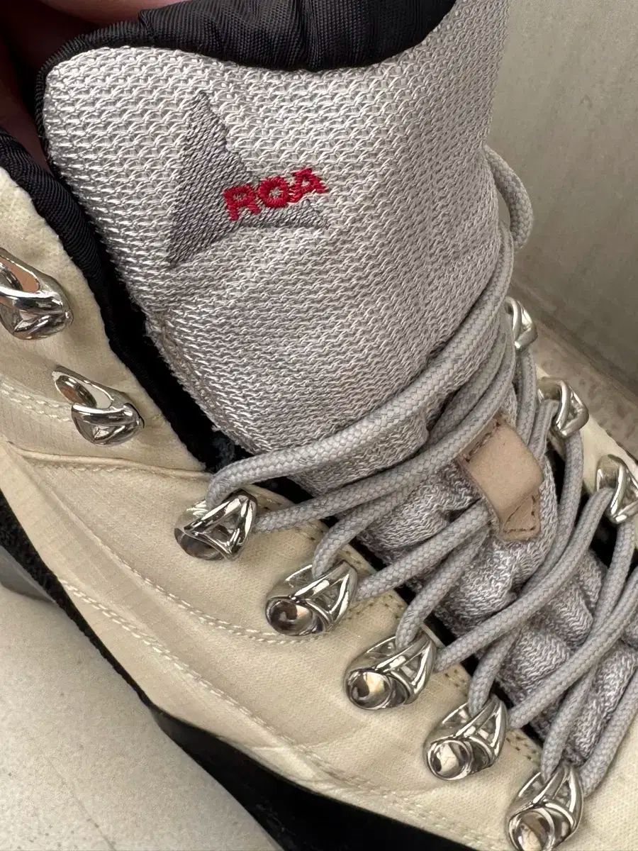 ROA アンド ス ストラップ EU 44 韓国 280