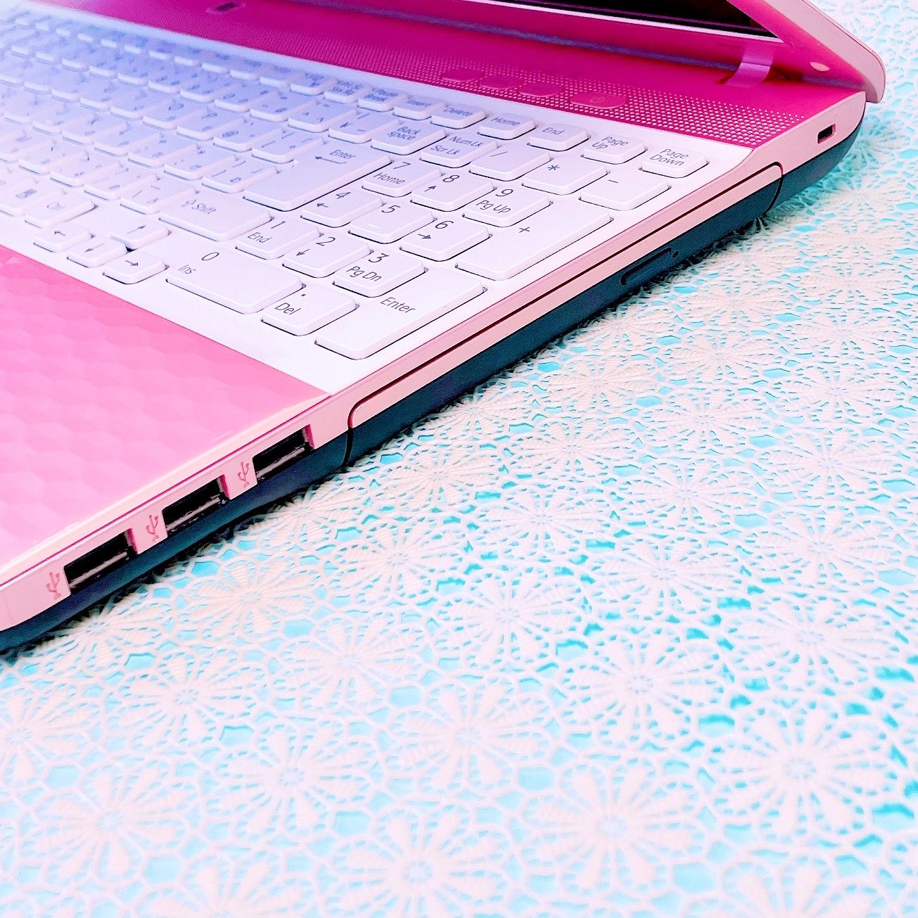 VAIO | VAIO（ノートPC - 高性能i7 ピンク⁄桃色系）のフリマアイテム
