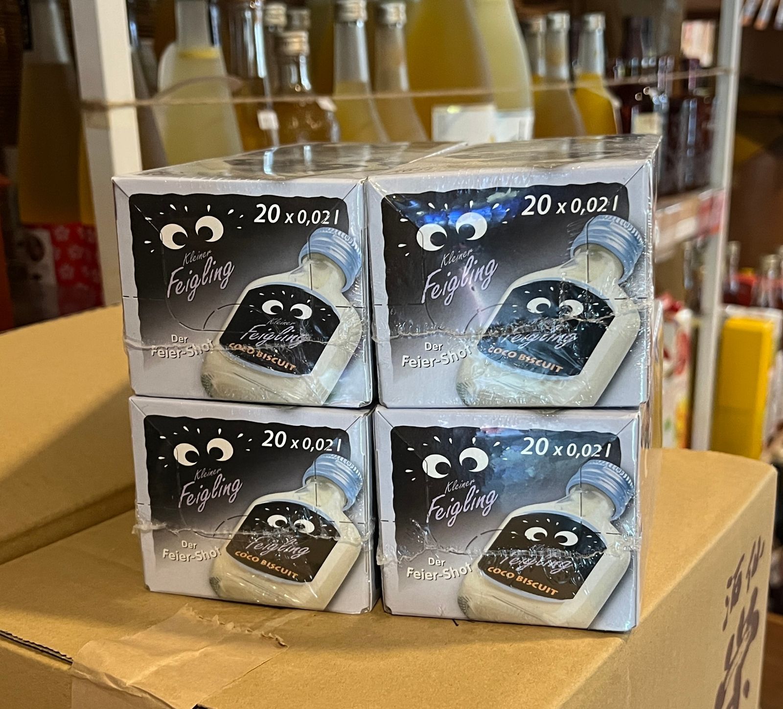 クライナーファイグリング ココビスケット 15度 20ml x 20本 4ケース