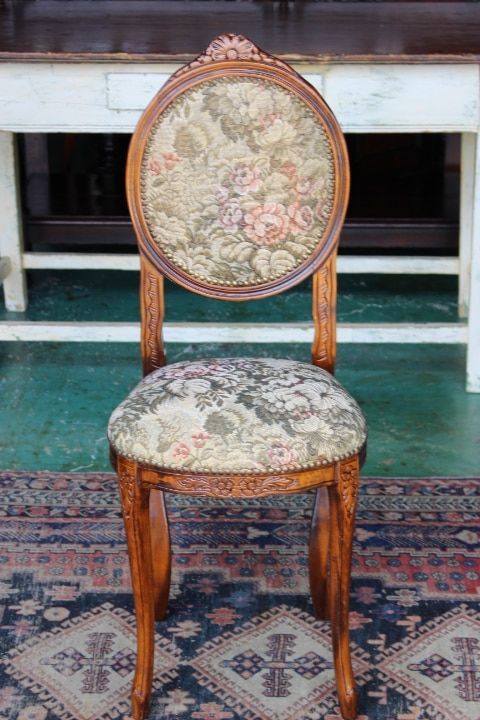 在庫一掃 イギリス アンティーク家具 ベッドサイドチェア レディースチェア 椅子 チェア 英国製 mh-1144