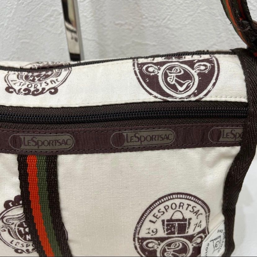 4447 LeSportsac レスポートサック ショルダーバッグ インシグニア 