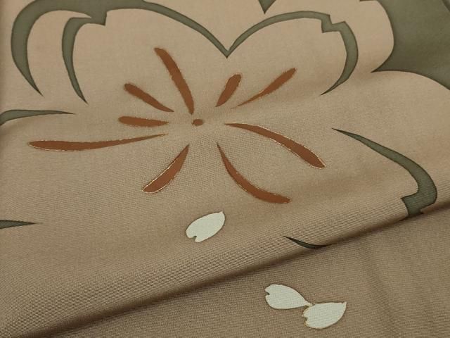 ゑり善扱い たとう紙付き