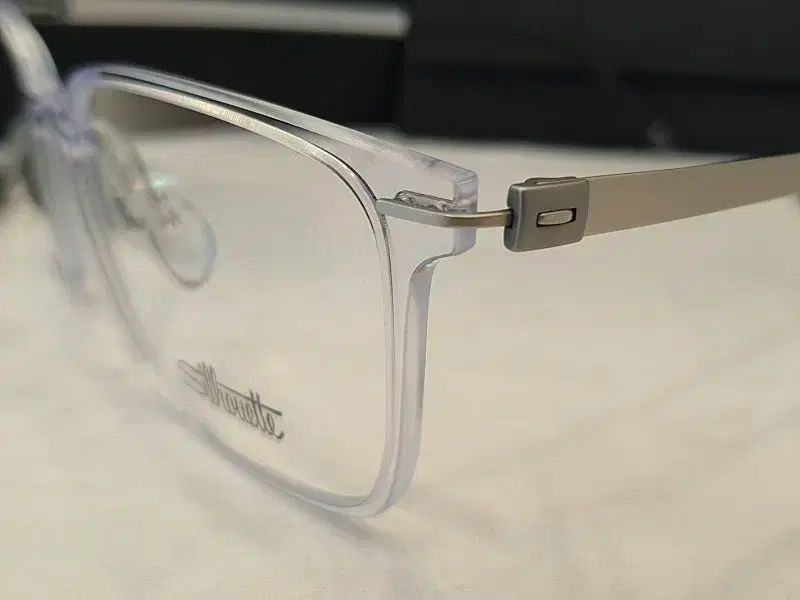 超軽量メガネ シルエットメガネ