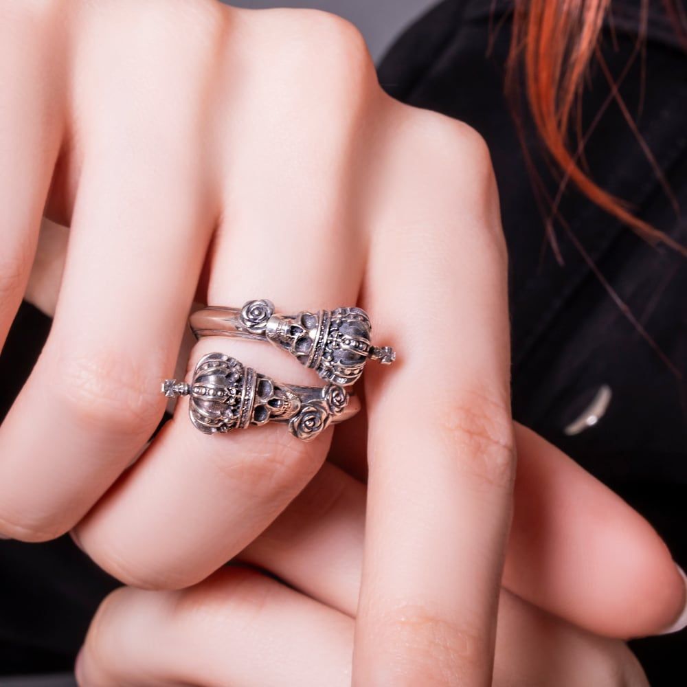 ツインスカルクラウンリング