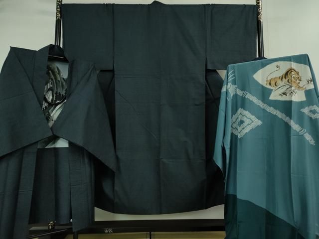 平和屋着物 上 男性 本場大島紬 アンサンブル 長襦袢 袷 長羽織セット 100亀甲 総詰め 濃紺地 DZAB0437kh5