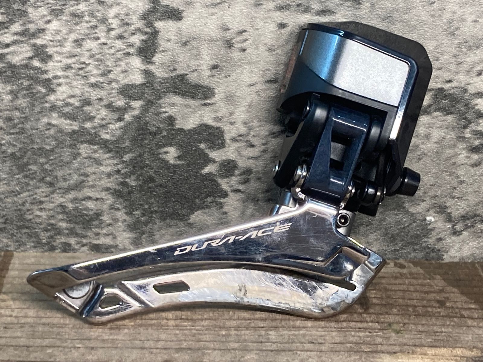 JM319 シマノ SHIMANO デュラエース DURA-ACE FD-R9150 フロントディレイラー 接続 済み