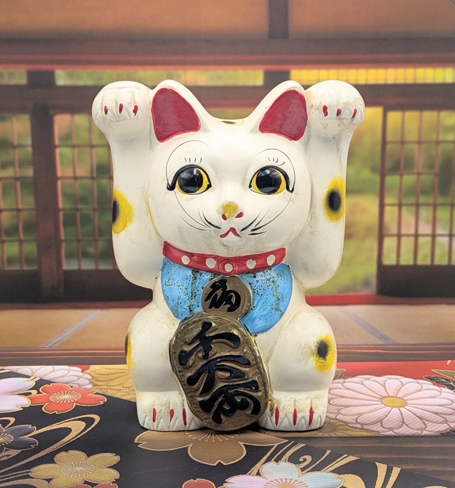 招き猫　陶器　開運昭和レトロ　貯金箱 陶器製 招き猫 右手 貯金箱 昭和レトロ 昭和レトロ アンティーク☆陶器