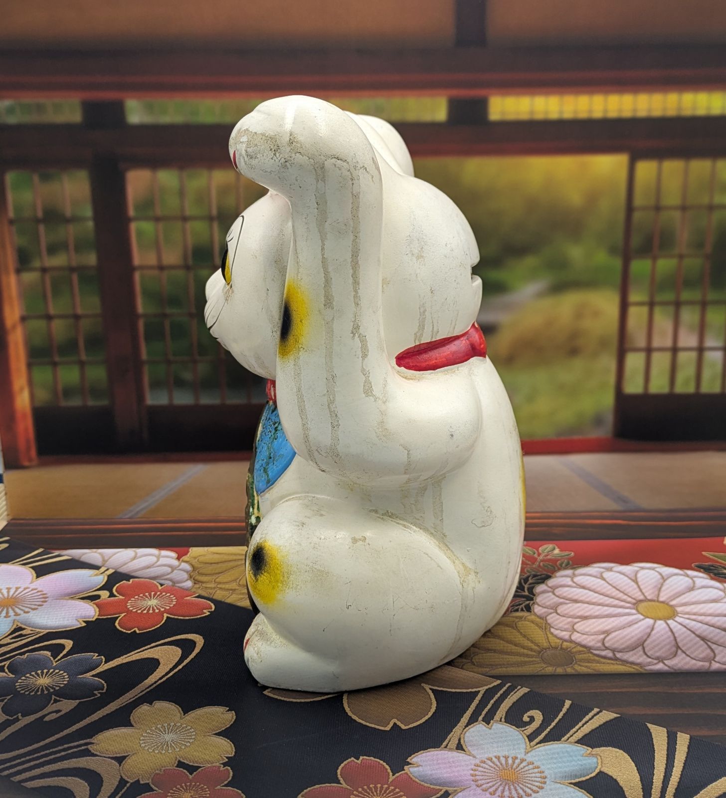 【希少・新品同様】とても大きな招き猫 左手挙げ 約34cm 陶器製 昭和レトロ 貯金箱招き猫 陶器製 左手挙げ - メルカリ