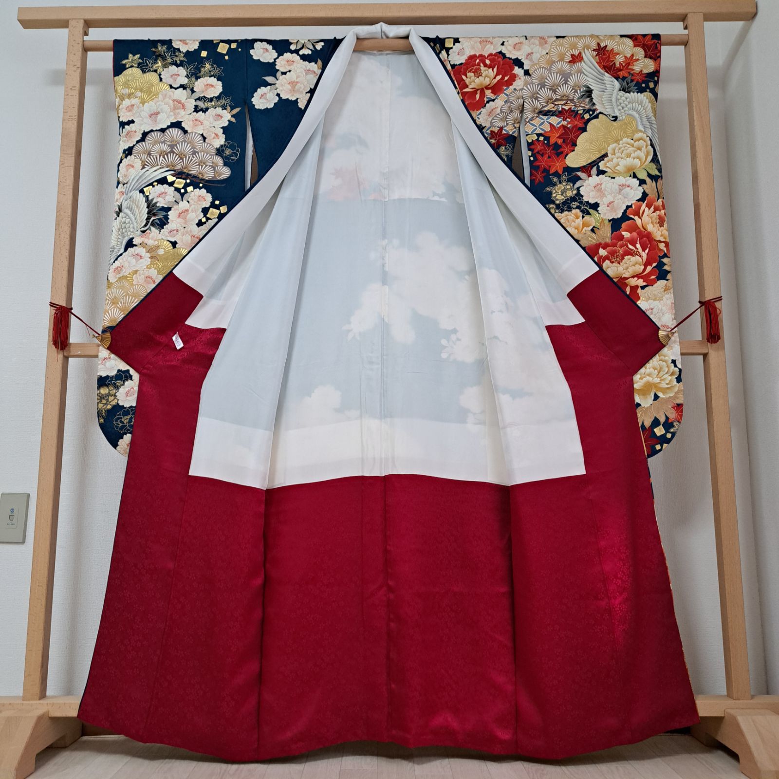 袷 ブルー地に御所車と鶴と春秋柄