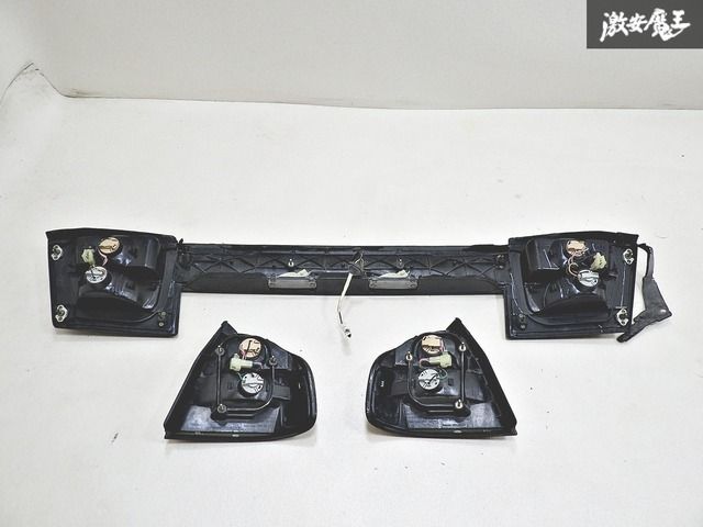 スバル純正 BH5 レガシィ ツーリング ワゴン テールランプ テールライト テール ガーニッシュ フィニッシャー 3点セット 2SD935709 棚 FFCRYSTALESIA_COM