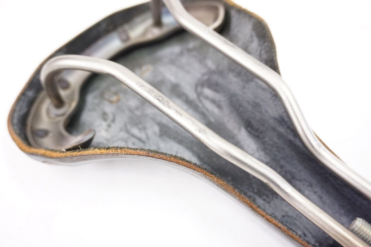 2025新作 10％off。 BROOKS ブルックス SWIFT titanium サドル | バイチャリ浜松店 お買い得特価商品。