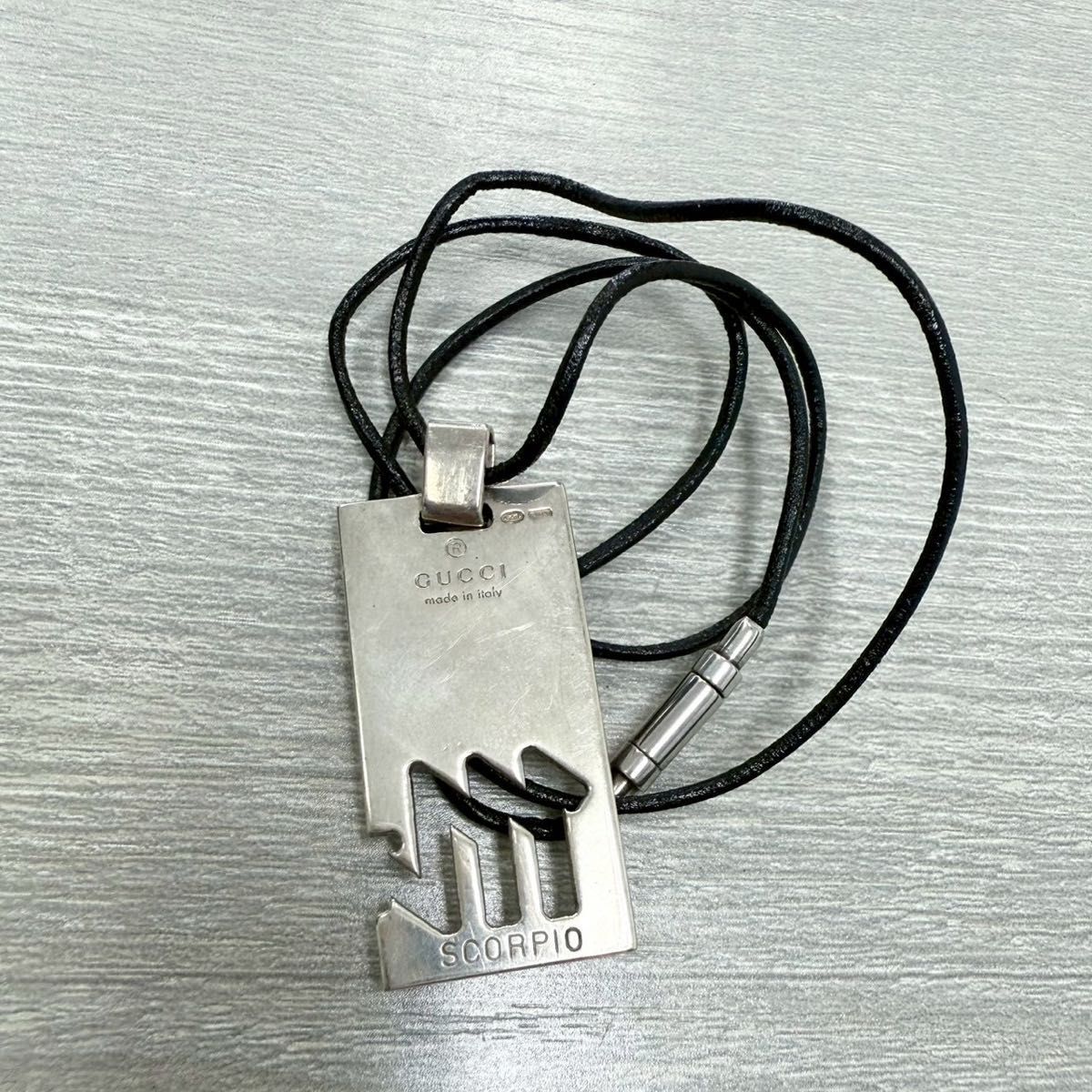 GUCCI グッチ ネックレス 蠍座 シルバー 星座 プレート