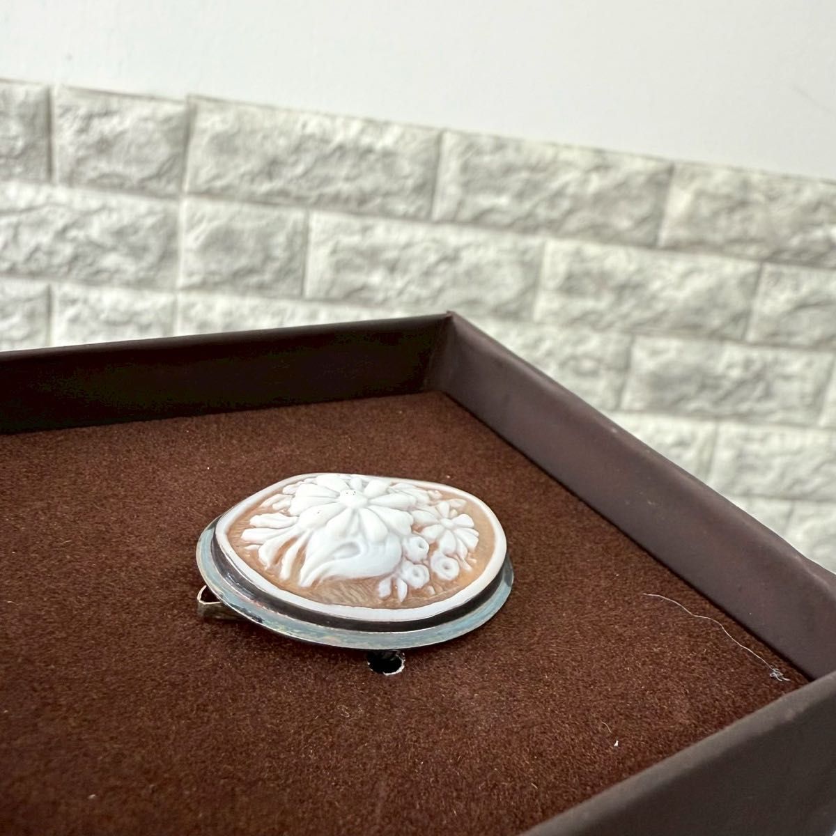 ferragamo フェラガモ カメオ ブローチ SV フラワー カメオ花