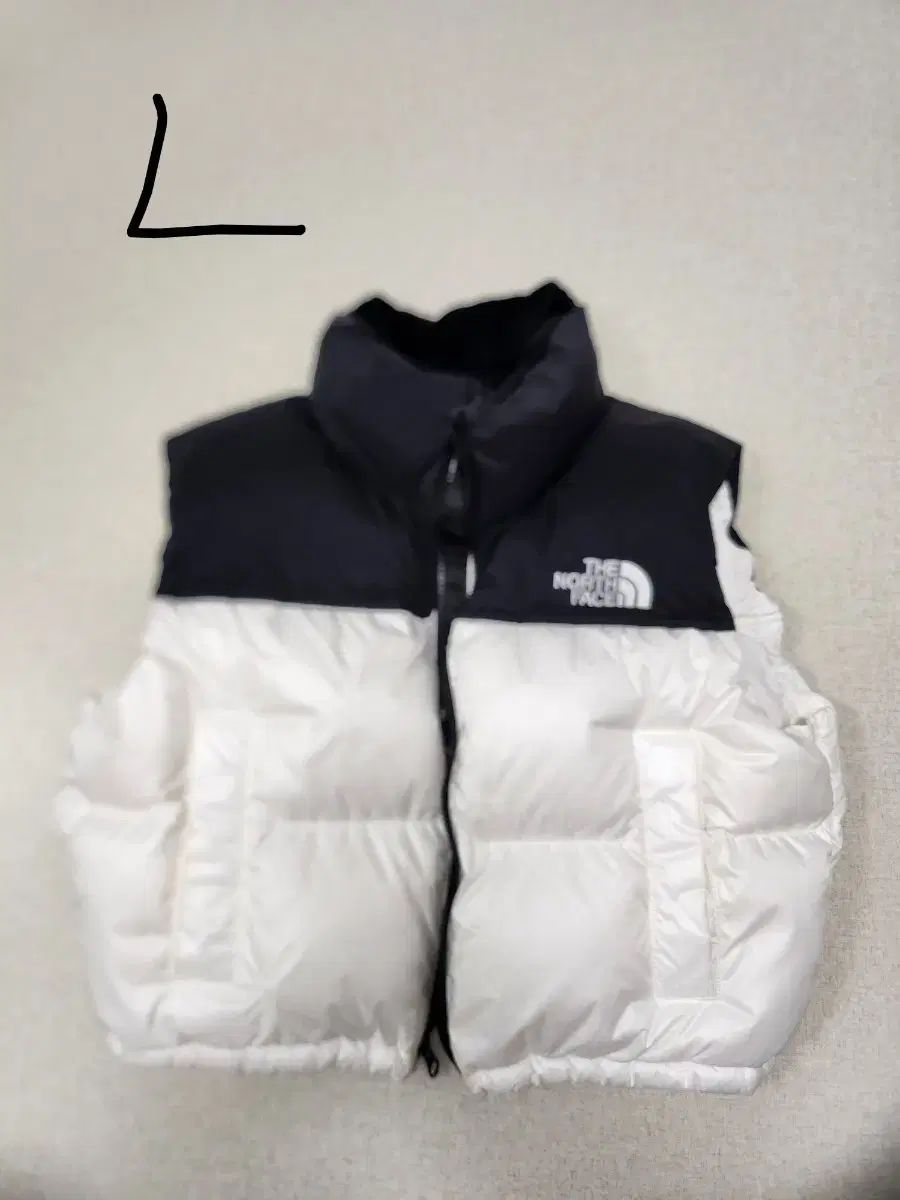 THE NORTH FACE ザノースフェイス ヌプシ白 ブラック ダウンベスト L