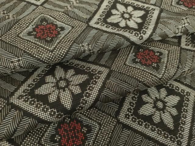 平和屋着物●本場大島紬 龍郷絣 花菱文 正絹 DAAY1708ps