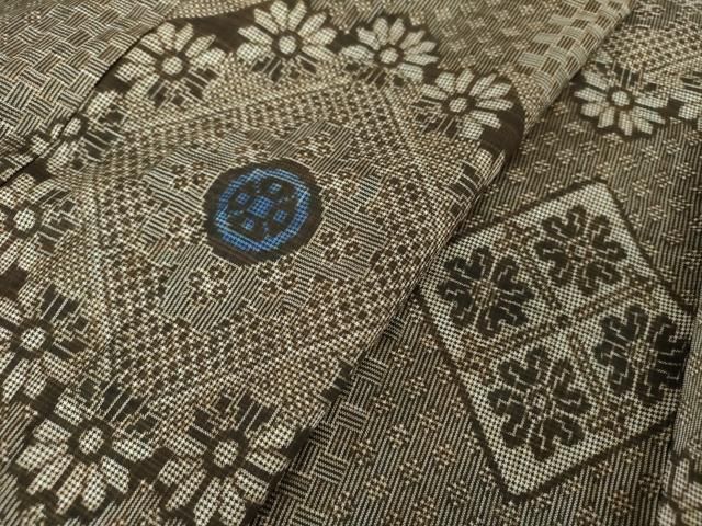 平和屋着物●本場大島紬 龍郷絣 花菱文 正絹 DAAY1709ps