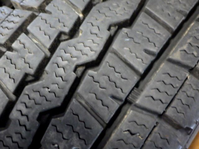 SP923 ●送料無料●2025年製造 約7.5～8部山●DUNLOP WINTER MAXX SV01●145|80R12 80|78N LT●4本 FFCRYSTALESIA_COM