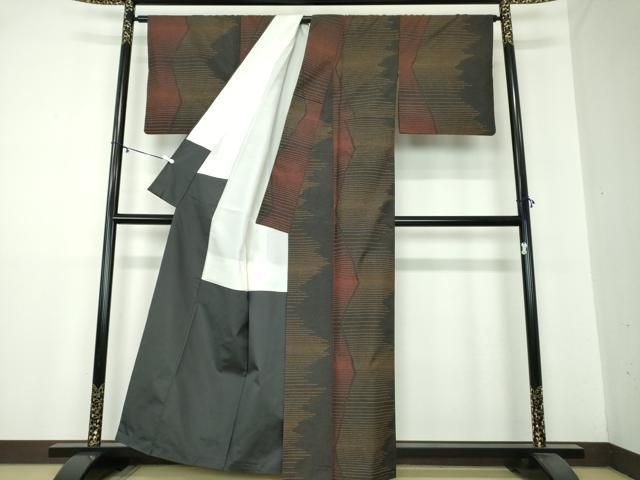 平和屋着物●本場縞大島紬 京友禅 屋久杉染 大島紬美幸謹製 証紙付き 正絹 DAAY1810ps