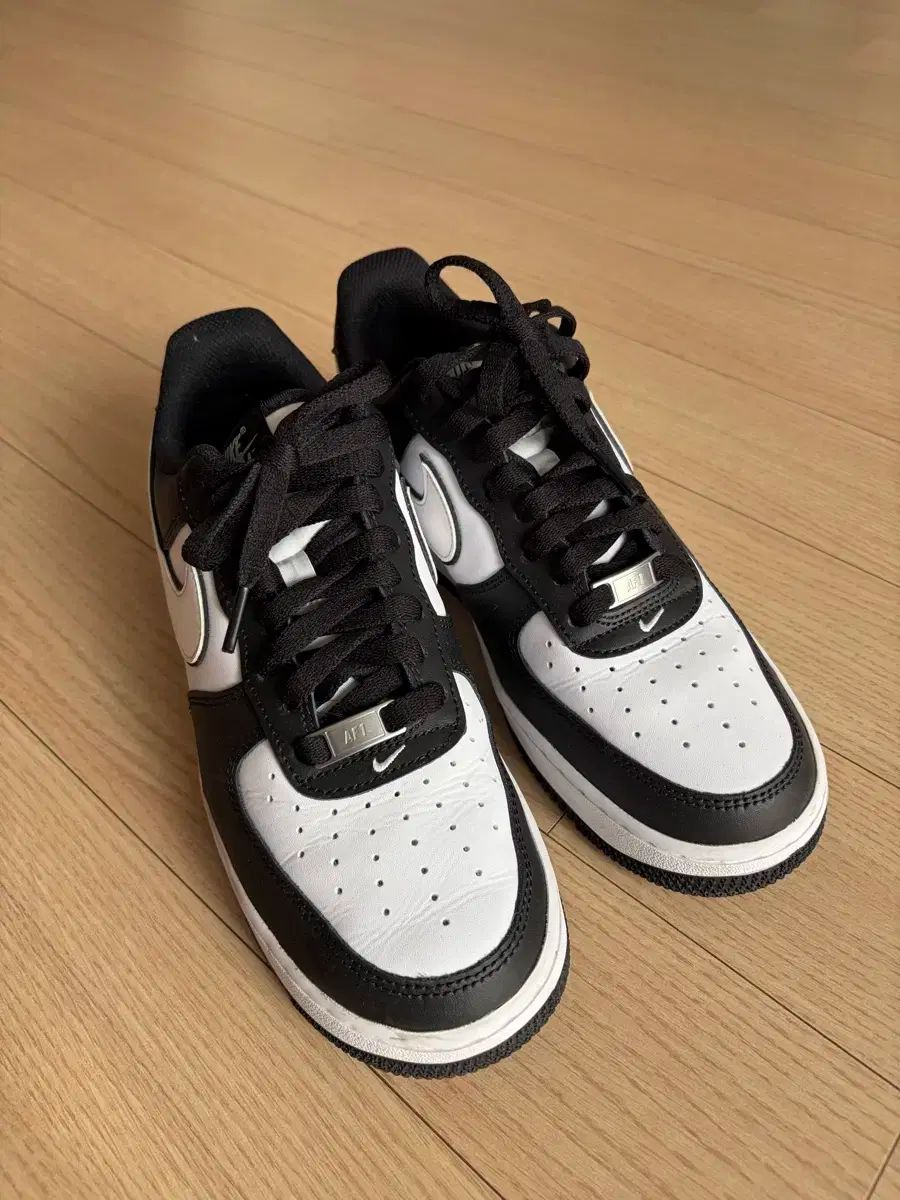 エアジョーダン1 フォース
