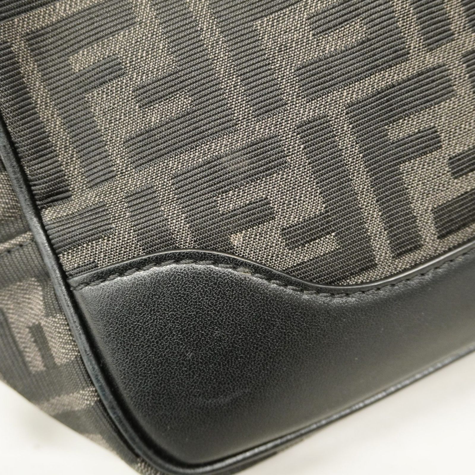 フェンディ Fendi フェンディ ボディバッグ ズッカ ナイロンキャンバス ブラック レディース DECORATOM_COM_BR