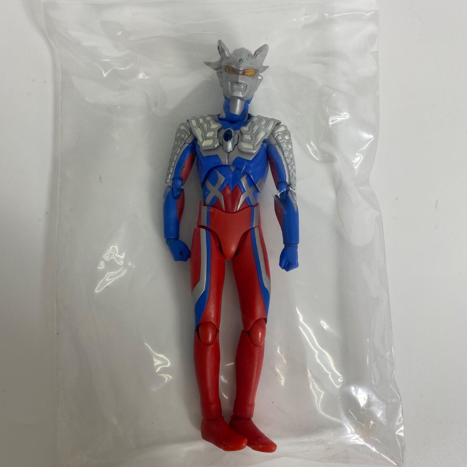 バンダイ ULTRA-ACT ウルトラマンゼロ 可動フィギュア 特撮ヒーロー 円谷プロ アクションフィギュア