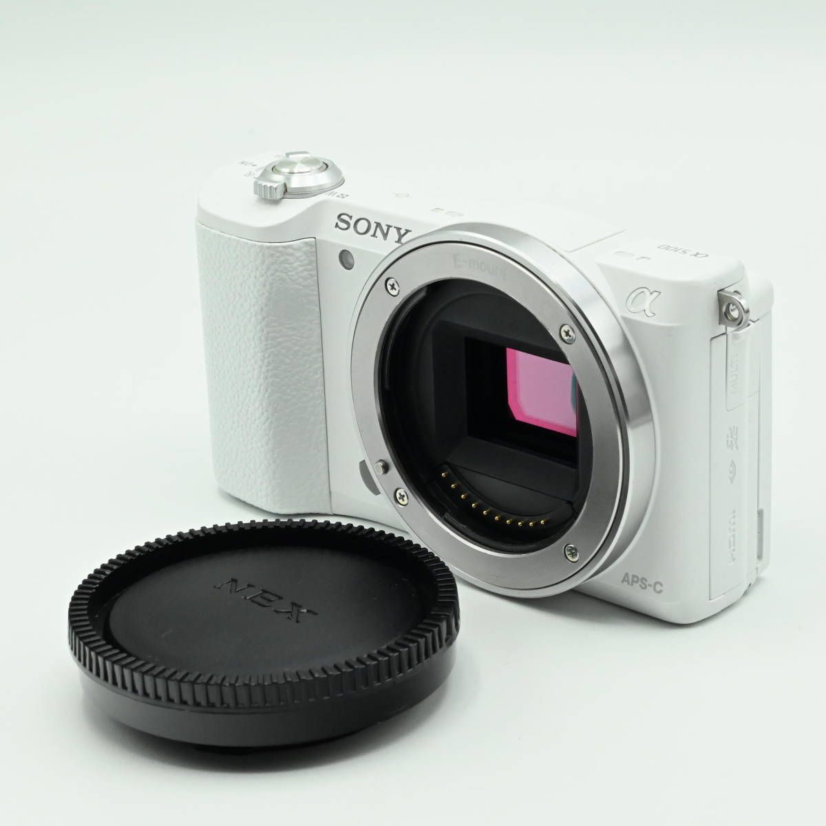 動作 済 SONY ソニー デジタル一眼カメラ α5100 ホワイト ボディ ILCE-5100 純正バッテリー|ボディケース 付 ショット数6 049 T10-t064