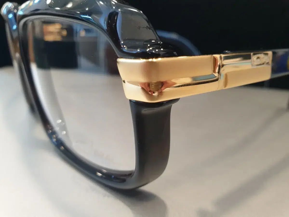 大らかな ドイツブランドメガネ カザール mod 607 ブラック 正規品 【15%OFF☆送料無料】