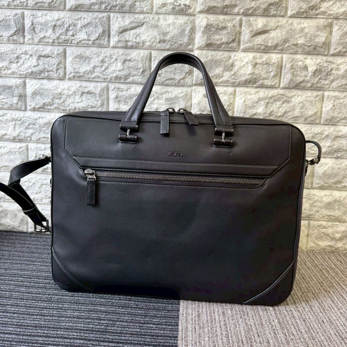 TUMI トゥミ 2way ビジネス ショルダーバッグ コリンズ 933255D ブラック 大容量