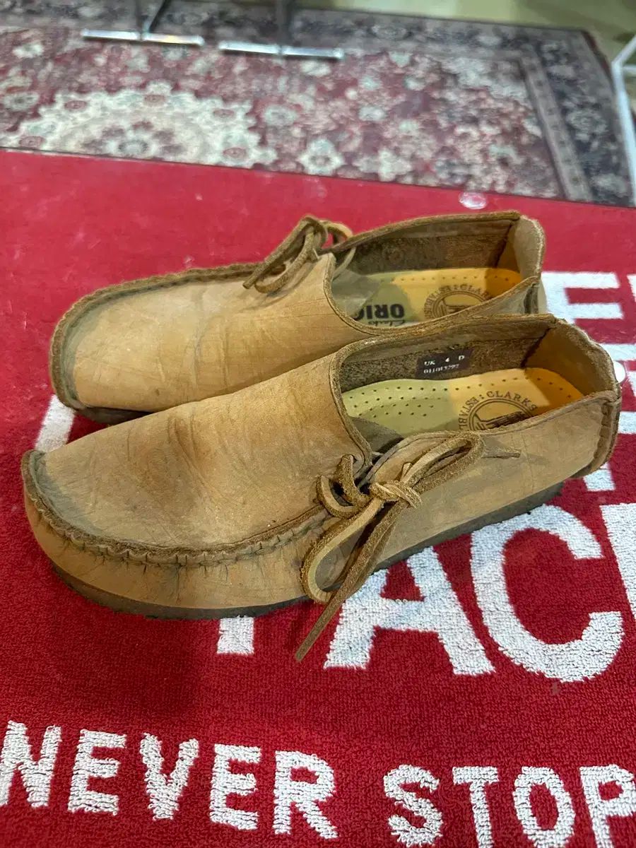 クラークス ラグ