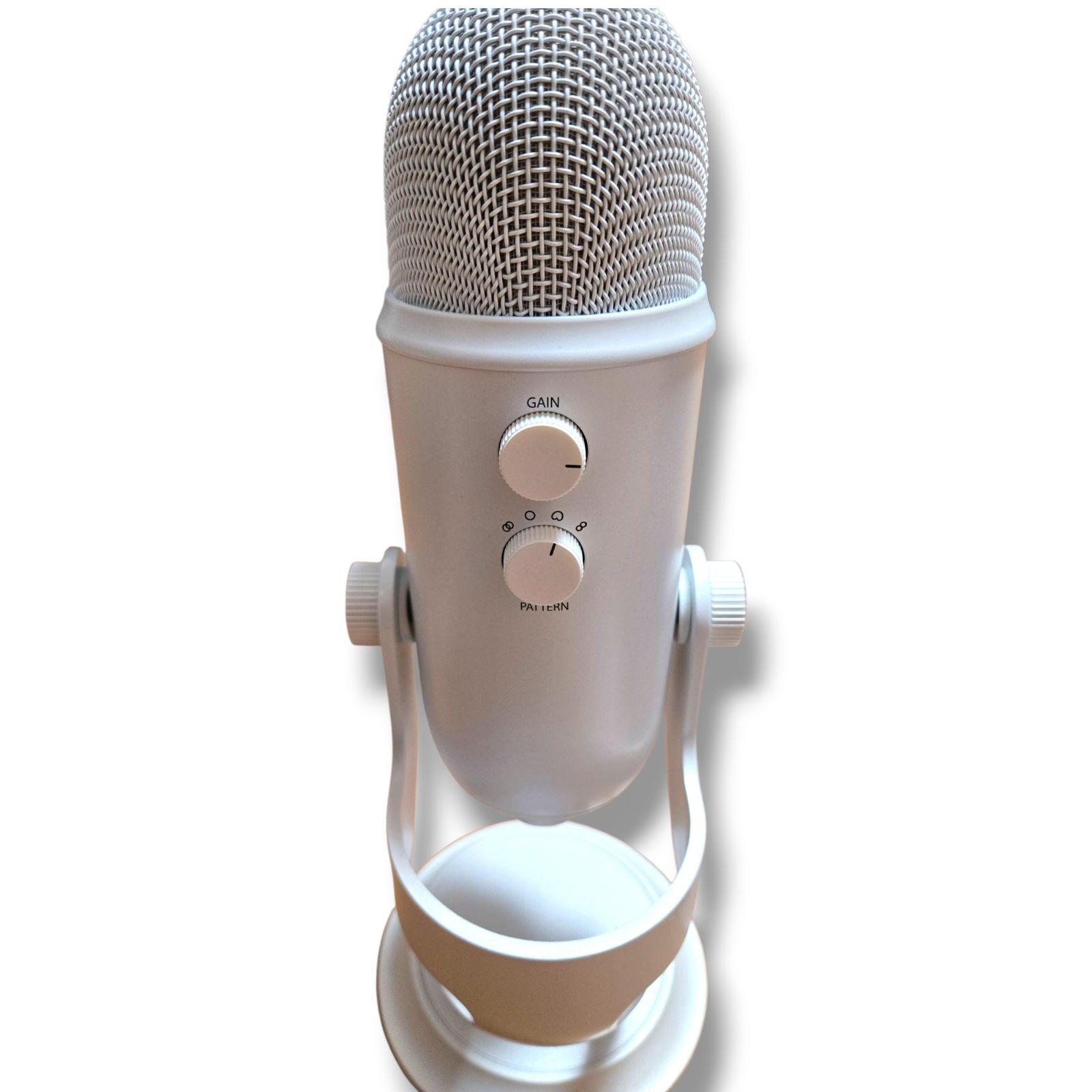 管理番号3038 ロジクール G Blue Yeti BM400W USB ゲーミングマイク コンデンサーマイク PC MAC PS5 PS4 ホワイト 実況 配信 マイク ゲーム ゲーミング ストリーミング 2年間無償保証