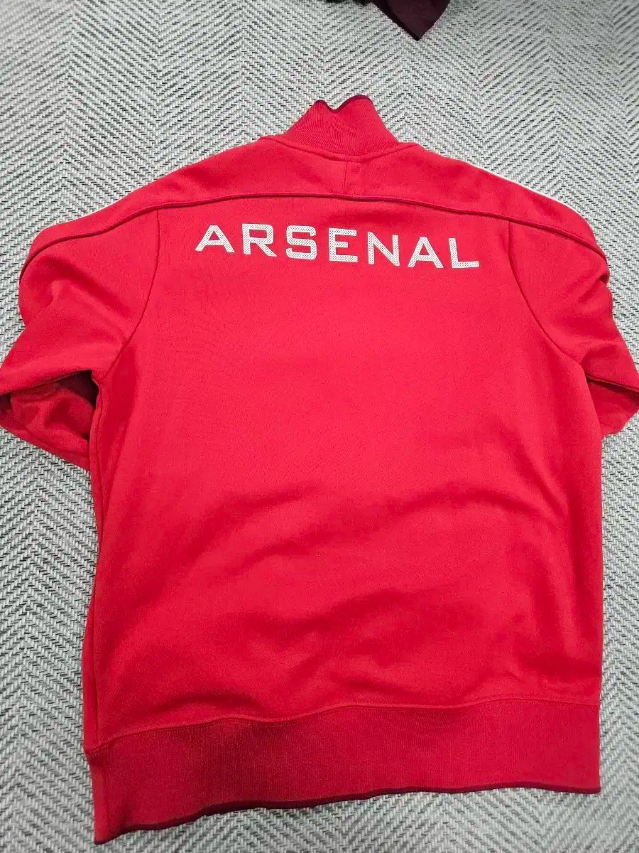 〖正規品〗11/12 アーセナル 125周年記念モデルトラックジャケット アーセナル NIKE 125周年記念モデル トラックジャケット レッド