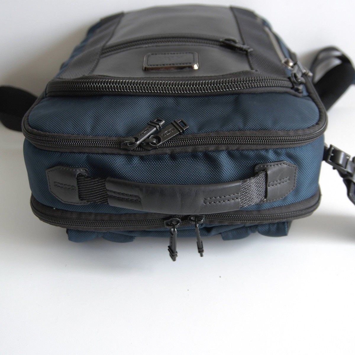 美品】 TUMI トゥミ 【232682NVY/Alpha Bravoデイヴィス バックパック 